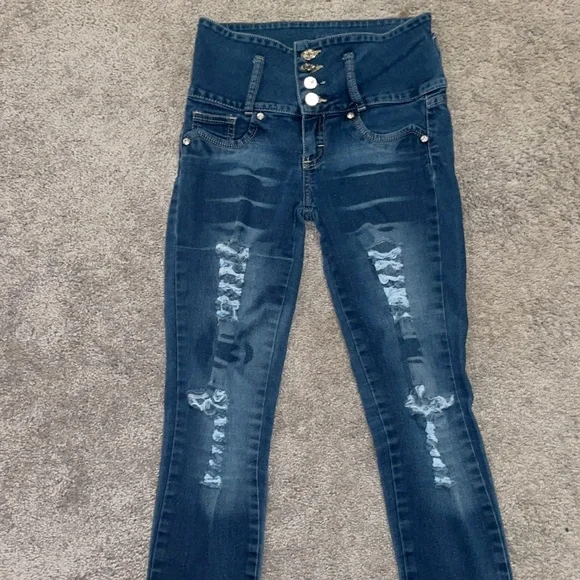 Color:blue - Picture 2 of 3